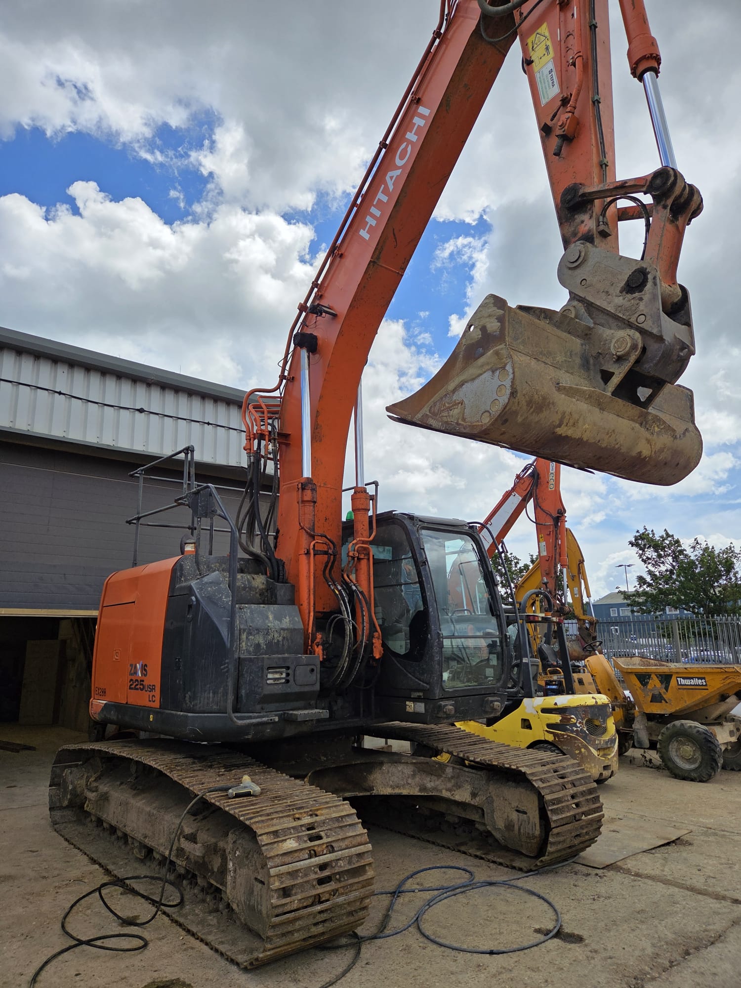 Hitachi ZX225 USRL-5B 2015 sn 301992 8225hrs - AJ & MJ Plant