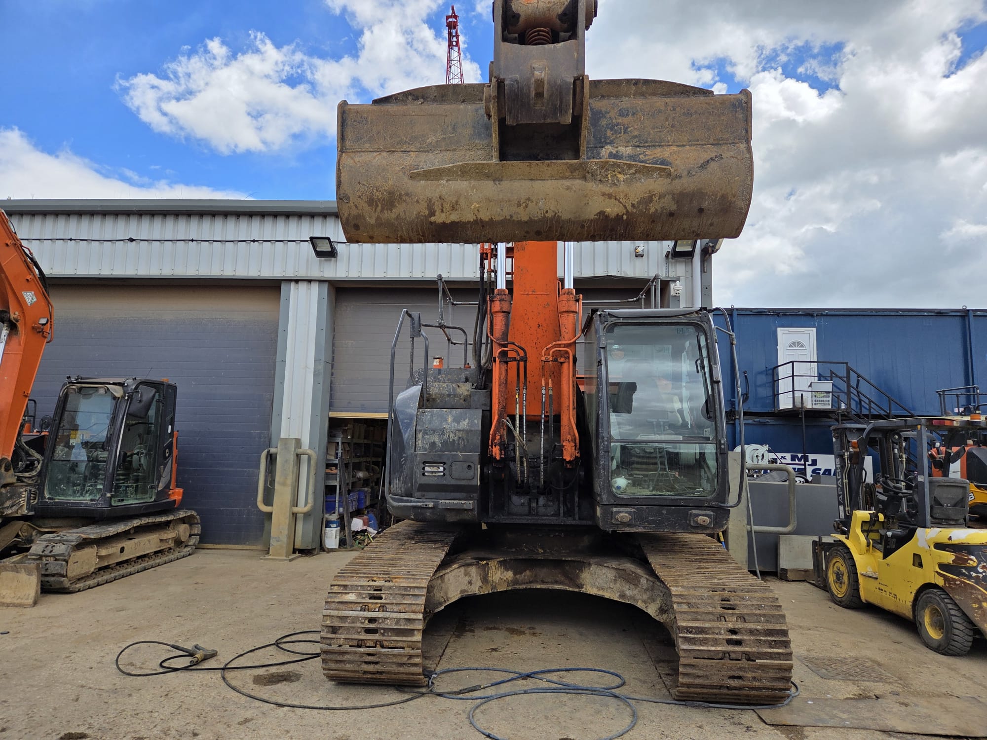 エスラジ Hitachi Zx225/Zx230/Zx240/Zx270/Zx330/Zx350/Zx370/Zx450