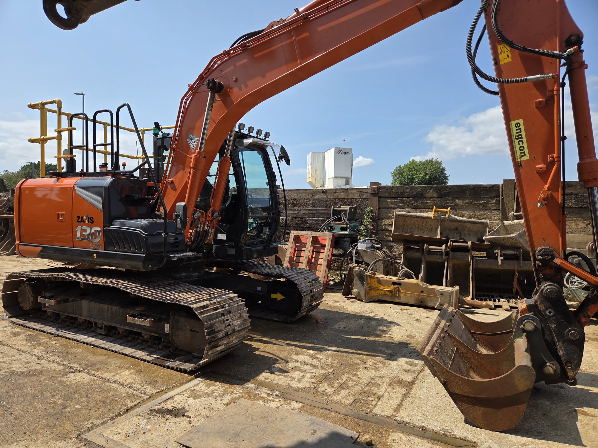 Hitachi ZX130LCN -7 2022 1890hrs - AJ & MJ Plant Sales