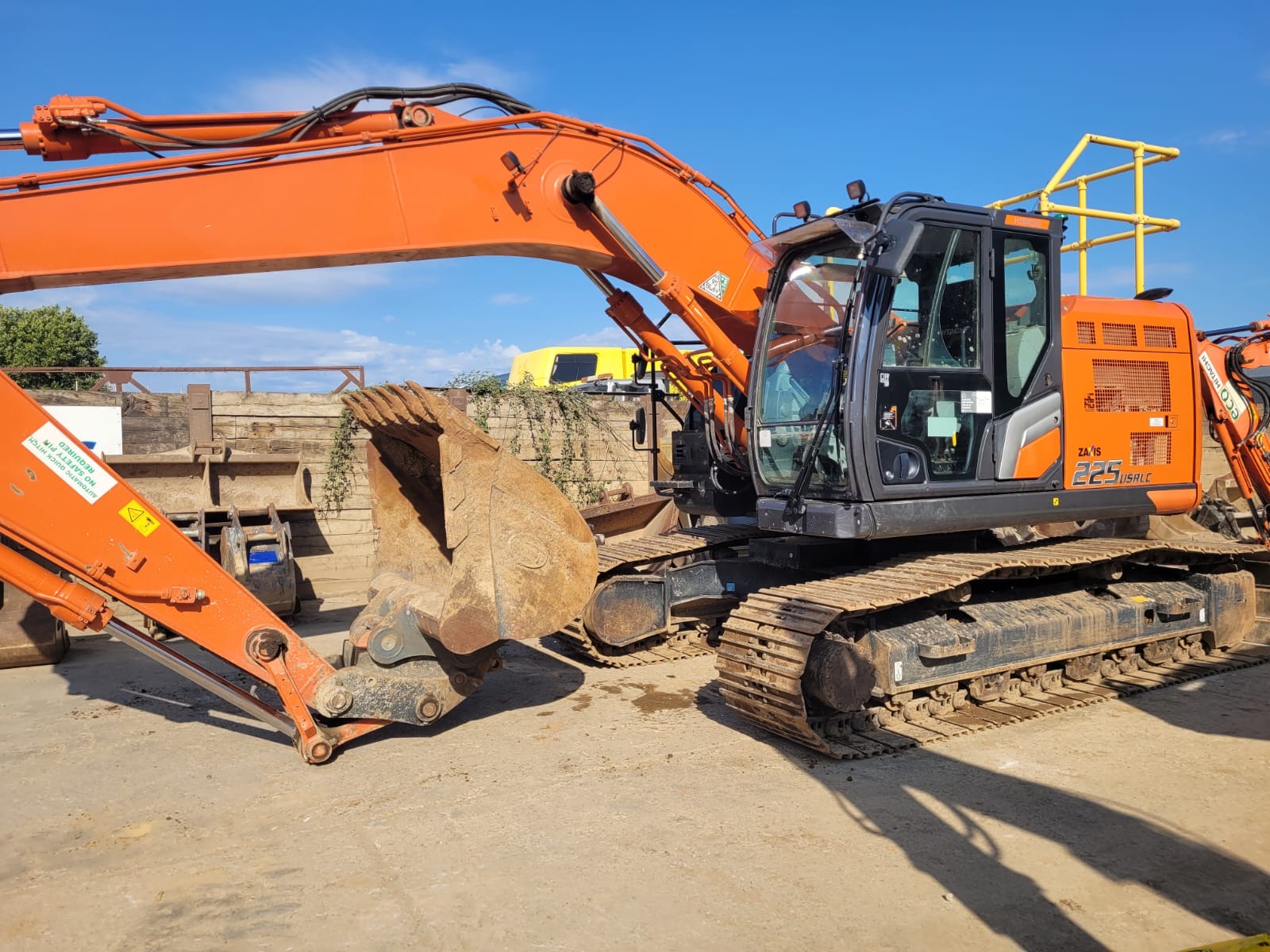 Zx 225 Hitachi